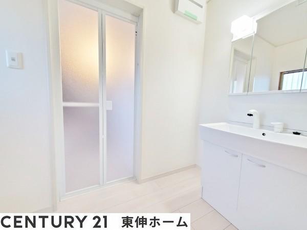 春日井市東野町西新築分譲住宅　２号棟