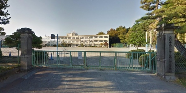 春日井市高山町新築分譲住宅 1号棟(春日井市立春日井小学校)