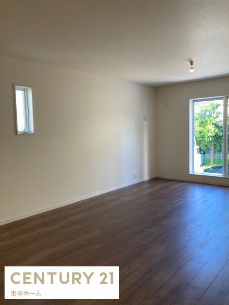 春日井市東野町西新築分譲住宅　３号棟