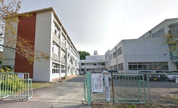 春日井市林島町新築分譲住宅　１号棟(春日井市立東部中学校)