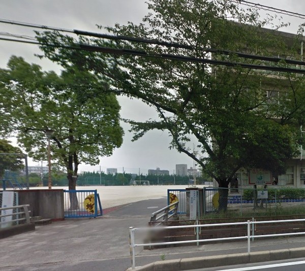春日井市上条町新築分譲住宅　２号棟(春日井市立上条小学校)