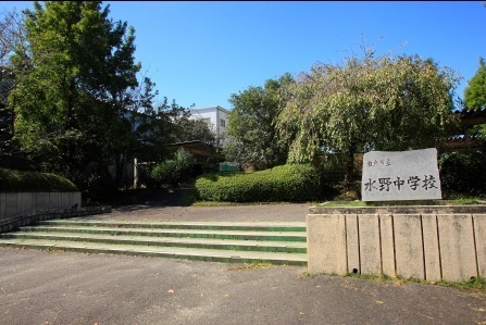 瀬戸市ひまわり台新築分譲住宅　２号棟(瀬戸市立水野中学校)