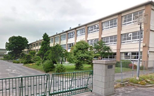 春日井市柏井町新築分譲住宅　２号棟(春日井市立中部中学校)