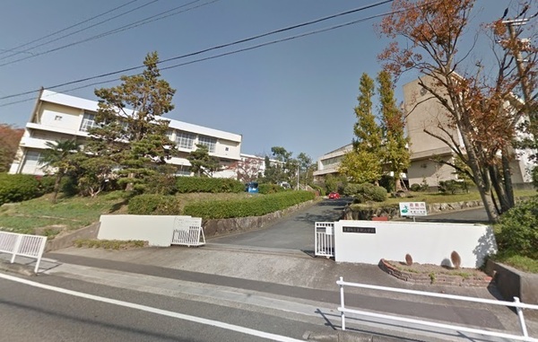 愛知郡東郷町北山台２丁目の土地(東郷町立東郷小学校)