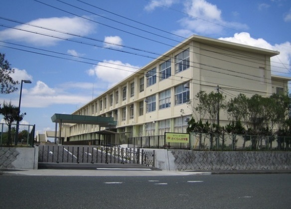 瀬戸市松原町新築分譲住宅　１号棟(瀬戸市立東山小学校)