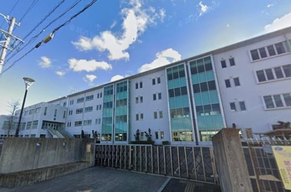 愛西市諏訪町郷西の土地(愛西市立佐織中学校)