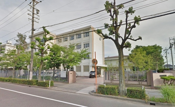 守山区瀬古東新築分譲住宅　１号棟(名古屋市立守山西中学校)