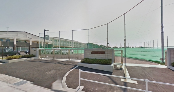 守山区深沢新築分譲住宅　A号棟(名古屋市立吉根中学校)