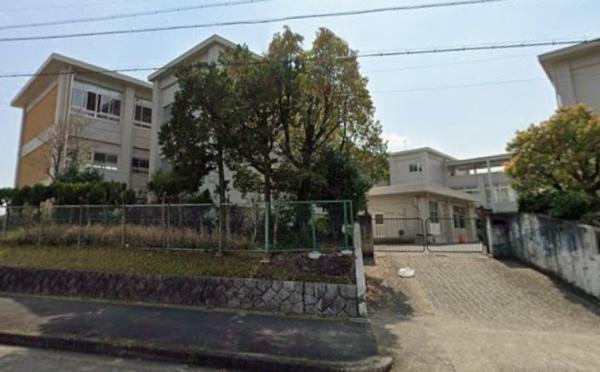 瀬戸市八幡台新築分譲住宅　１号棟(瀬戸市立みつば小学校)
