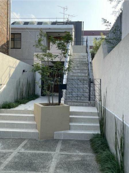 田園調布二丁目二世帯中古戸建