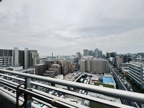 角住戸の特権ダイナミックな眺望　ストレージ多数　ラグナタワー