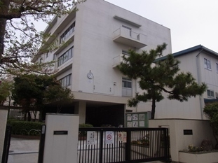 川崎市川崎区四谷上町の中古一戸建て(川崎市立大師中学校)