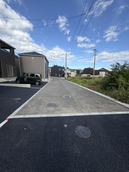 盛岡市 高松4丁目 建売物件(前面道路含む現地写真)