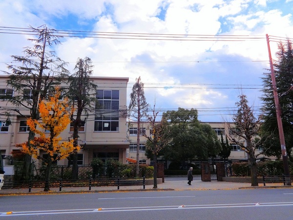 京都市左京区浄土寺東田町の中古一戸建て(京都市立岡崎中学校)