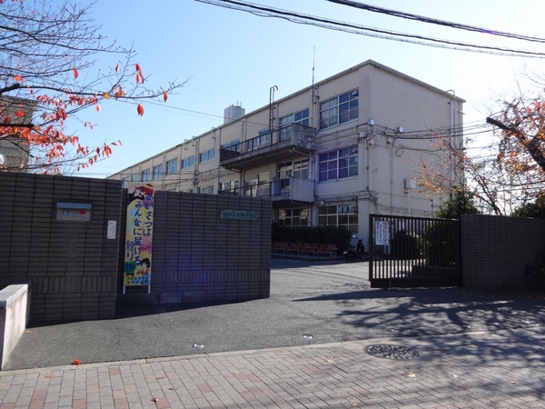 京都市左京区高野竹屋町の中古一戸建て(京都市立高野中学校)