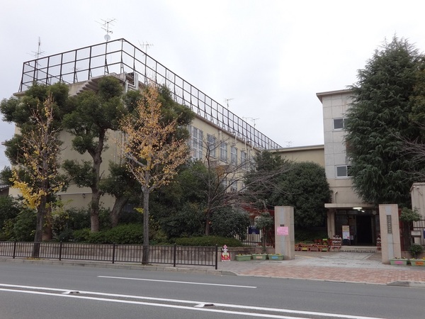 京都市上京区上天神町の土地(京都市立烏丸中学校)