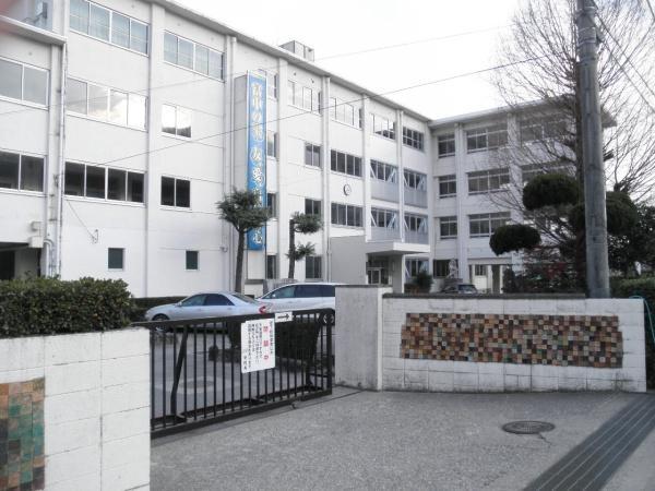 奈良市三松２丁目の土地(富雄中学校)
