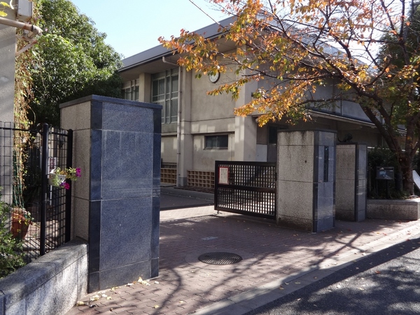 京都市北区小山下総町の中古一戸建て(京都市立加茂川中学校)