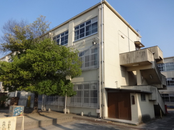京都市北区上賀茂岡本町の中古一戸建て(京都市立上賀茂小学校)