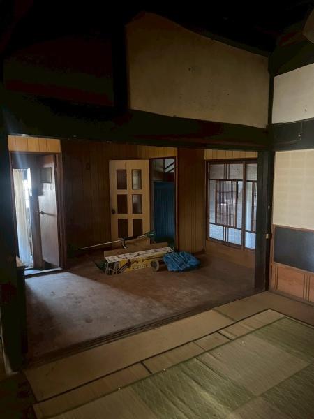 生駒市鹿畑町の中古一戸建て