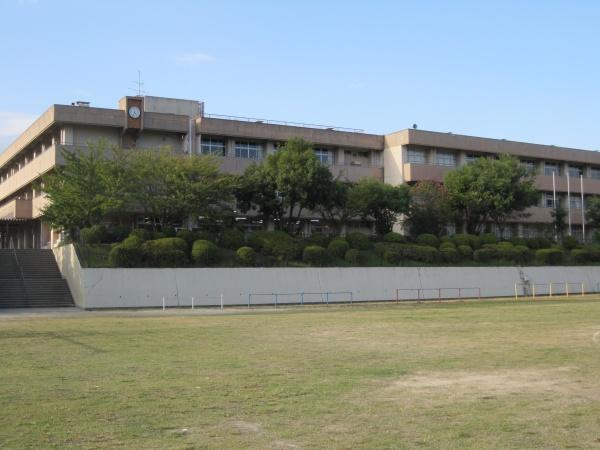 生駒市鹿畑町の中古一戸建て(鹿ノ台小学校)