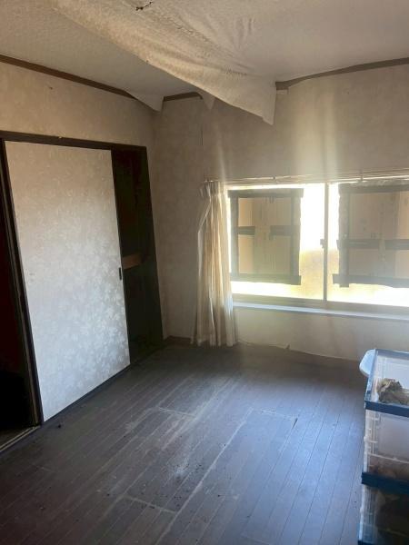生駒市鹿畑町の中古一戸建て