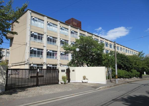 京都市西京区大枝西新林町６丁目の中古一戸建て(洛西中学校)