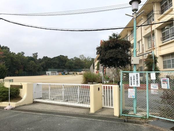 奈良市平松２丁目の土地(伏見南小学校)