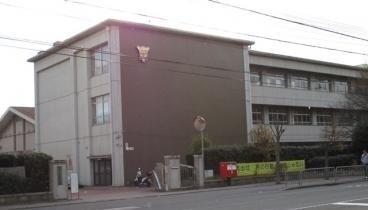 京都市右京区太秦安井柳通町の中古一戸建て(四条中学校)