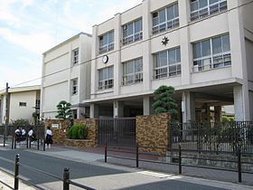 大阪市生野区小路東4丁目の中古一戸建て(大阪市立新生野中学校)