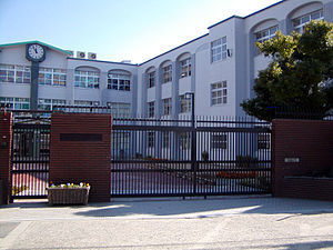 ロイヤルハイツあべの(大阪市立文の里中学校)