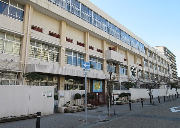神戸市長田区腕塚町9丁目の中古一戸建て(神戸市立駒ケ林中学校)