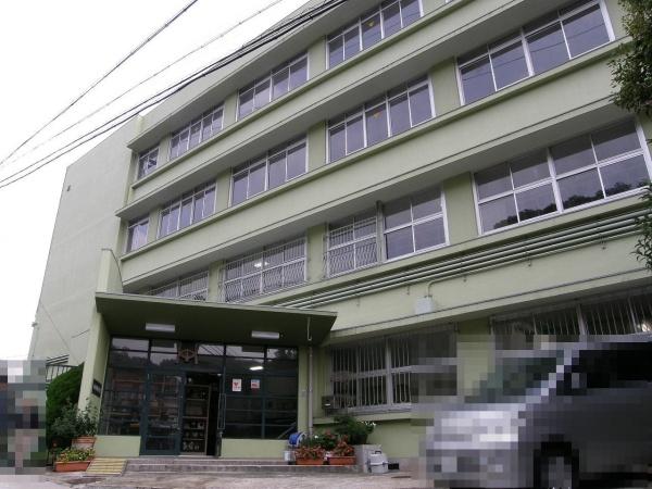 神戸市長田区西丸山町２丁目の土地(雲雀丘中学校)