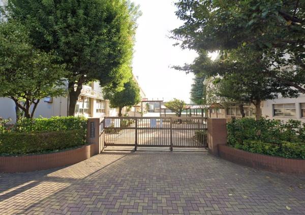練馬区春日町２丁目の中古一戸建て(練馬区立練馬東中学校)
