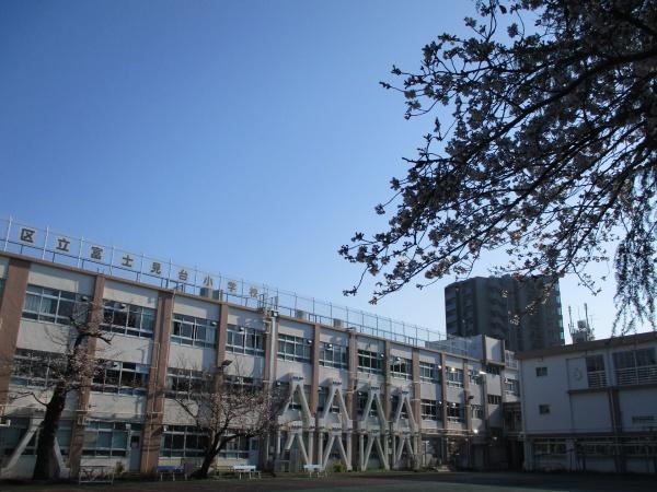 豊島区南長崎１丁目の中古一戸建て(富士見台小学校)