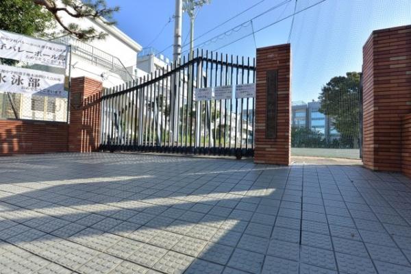 世田谷区上北沢５丁目の中古一戸建て(緑丘中学校)