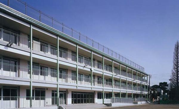 世田谷区赤堤3丁目の中古一戸建て(世田谷区立赤堤小学校)