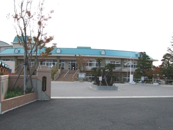 大村市久原１丁目の中古一戸建て(大村市立玖島中学校)