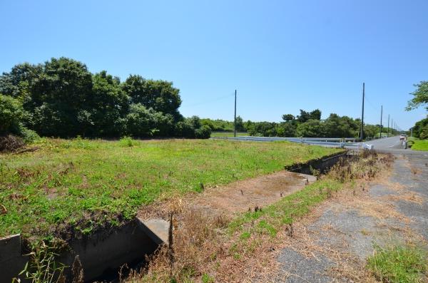 東金市西中の土地