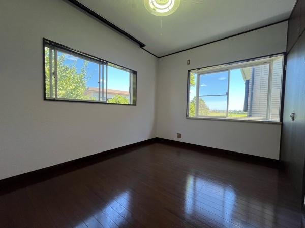 茂原市六ツ野の中古一戸建て