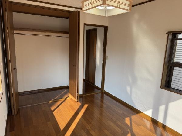 茂原市粟生野の中古一戸建て