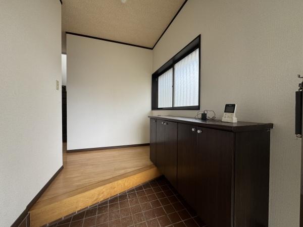 八街市八街ほの中古一戸建て(玄関)