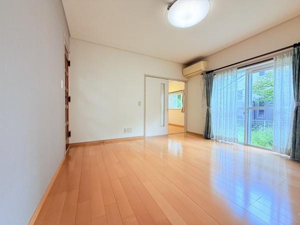 茂原市緑ケ丘4丁目の中古一戸建て(リビング)