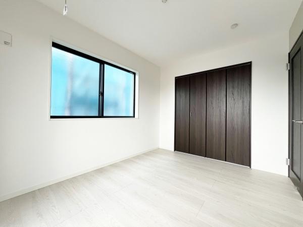 八街市八街にの新築一戸建(洋室)