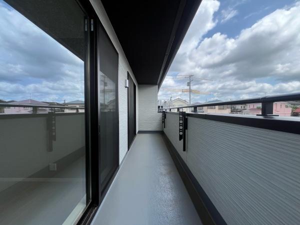 八街市八街にの新築一戸建(バルコニー)
