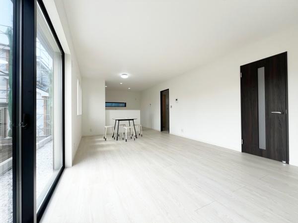 八街市八街にの新築一戸建(リビング)