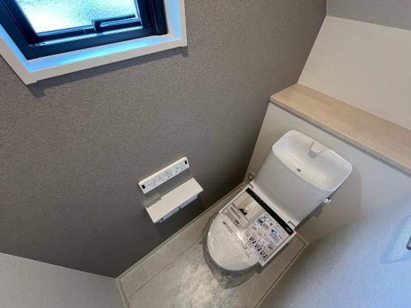 八街市八街にの新築一戸建(トイレ)