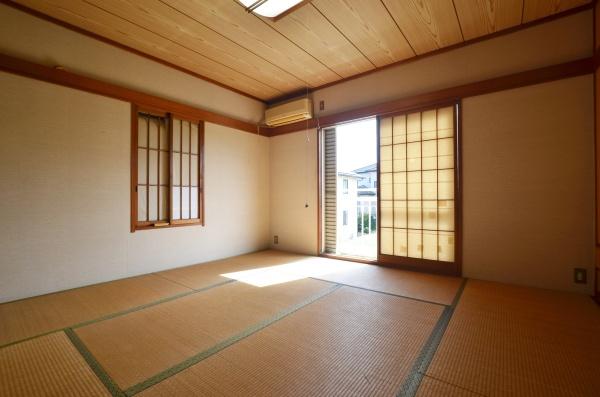 八街市八街ろの中古一戸建て