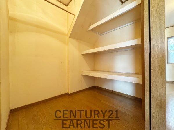 東金市南上宿の中古一戸建て(収納)