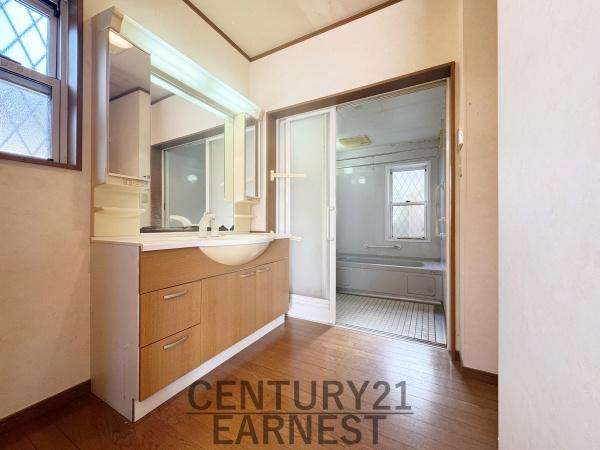 東金市南上宿の中古一戸建て(洗面台・洗面所)